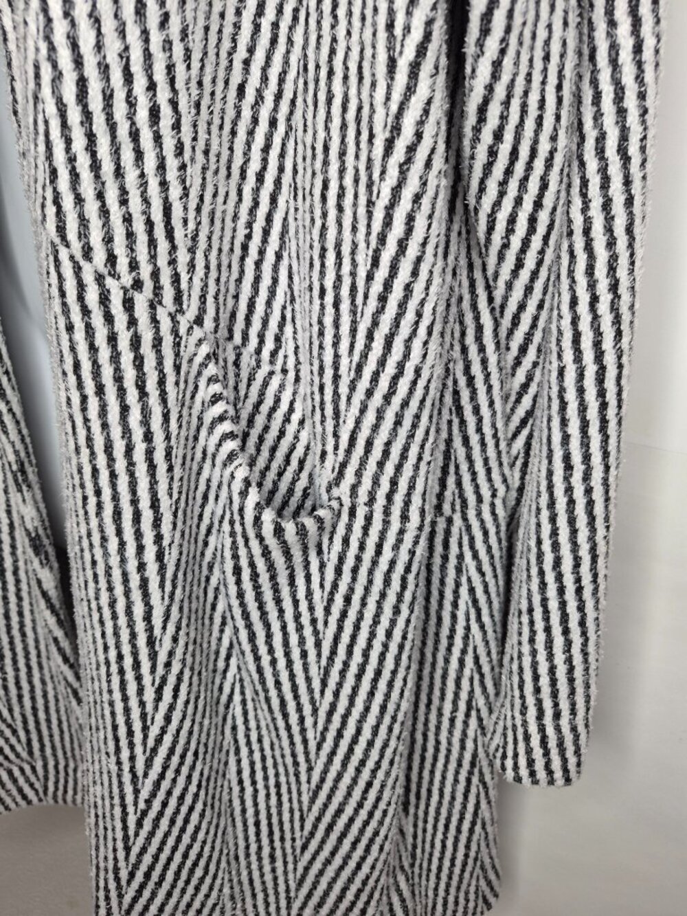 Express Womens XL Long Sleeve Open Cardigan Duster Overcoat Black White Striped - Picture 11 of 15